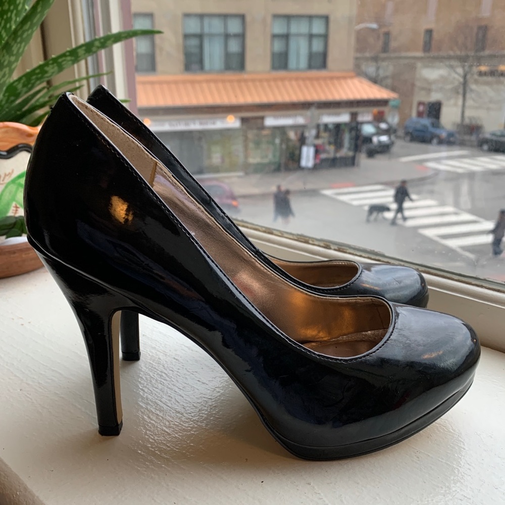 Steve Madden Patent Leather Pump
